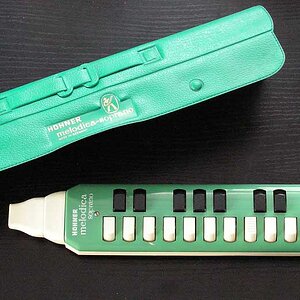 Hohner Melodica Soprano.jpg
