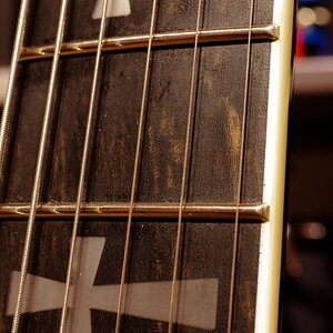 Epiphone Tony Iommi 04.jpg