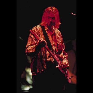 Kurt Cobain on Guitar.jpg