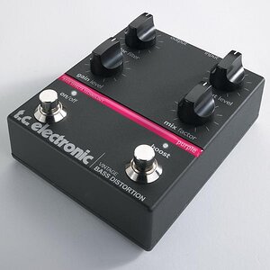 K800_BassDistortionMain.JPG