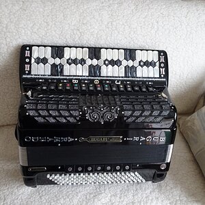 Bugari_Beyreuther - 1.jpg