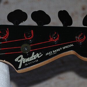 Img5338Fender Jazzbass.jpg