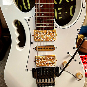 Ibanez JEMJR-1.jpg