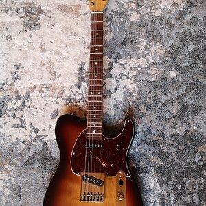G&L ASAT Classic 3TS_ganz vorne.jpg