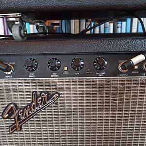 7 Bedienfeld SAT links.jpg