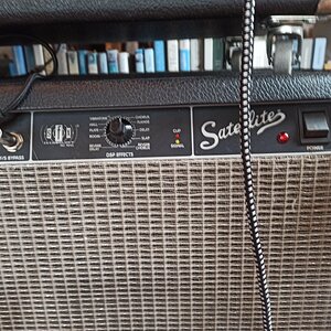 8 Bedienfeld SAT rechts.jpg