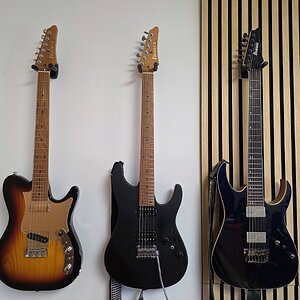 Ibanez Prestige.jpg