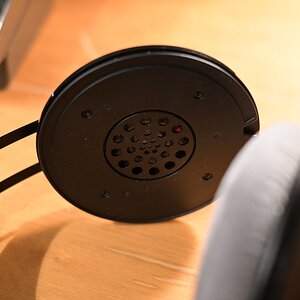 AKG K-52 - Superlux Ear Pads Velour HD-660 Pro vs HD-681 3.JPG