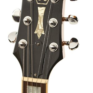 Guild_Bluesbird_headstock-3978306701.jpg