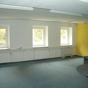 Blick vom HWR in den Gewerberaum.jpg