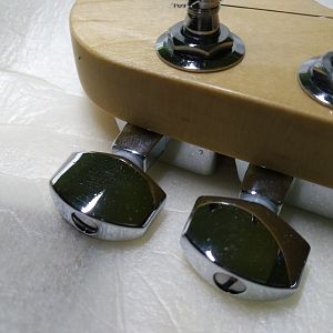 Fender Standard Strat HSS