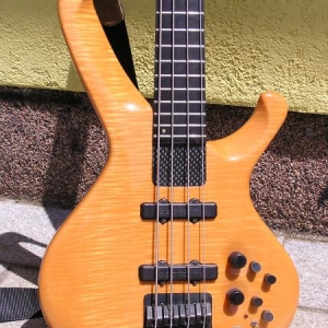 Frame Slave Headless Bass (BRD 90's)

kurze Beschreibung:
http://www.musiker-board.de/vb/plauderecke/44286-bilder-euren-b-ssen-68.html#post2272050