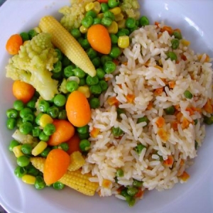 Risi-Bisi-Reis mit Gemüsä