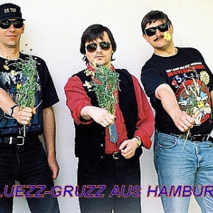 BLUEZZ BASTARDZZ - "That lil' ol' ZZ Top cover band from Hamburg..."

BLUEZZ-GRUZZ AUS HAMBURG!