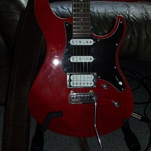 Yamaha Pacifica 812 002