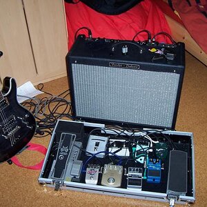 Effektboard + Hot Rod Deluxe + Ibanez SZ 720 FMTG (Stand Dezember 2006)