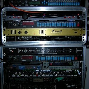 [...Preamp- und Endstufen-Shootout...]

Sabine RT-1601
ADA MP-2
Behringer BTR2000
ADA MP-1
Marshall Valvestate 8008
Rocktron 180A
ADA MP-1
Nady 201XL   |    Zoom 9030
Kitty Hawk Quattro
Zoom 9150
PCL/Vintage Amp MK.III U.K.

nicht im Bild:
Peavey Classic 50/50
Starfield VPA50S