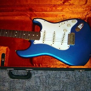 Fender Custom Shop 64' Masterbuilt Relic in Lake Placid Blue