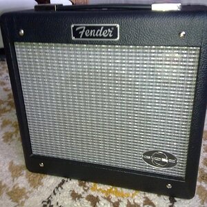 Fender G-Dec Junior

witziges Ding, aber keine Dynamic
deswegen weg