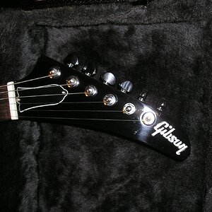 Headstock