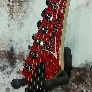 Ibanez RG550XH Headstock