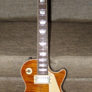Heritage H150 Light Aged mit Seymour Duncan Antiquities, CTS Pots, NOS Oil Caps. AD 27401, 4,1 kg mit Twang und Sustain!