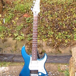 Yamaha Pacifica 621