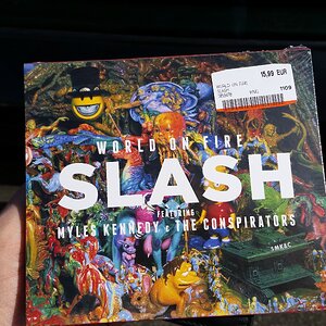 Slash Feat. Myles Kennedy & The Conspirators