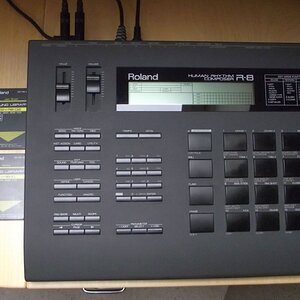 Roland R8 Drumcomputer