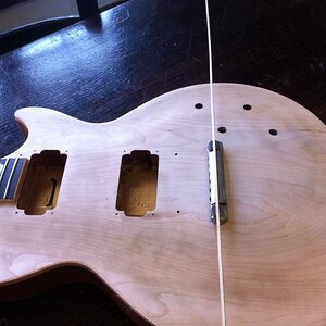 Versetztes Stoptailpiece