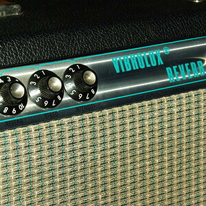 Fender-Vibrolux-8