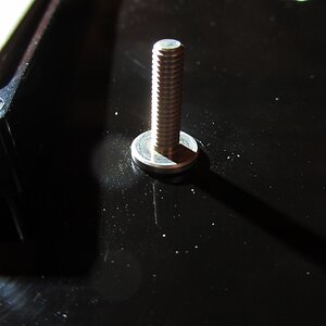 Neue Studs Einschlagen_3 (1280x719)