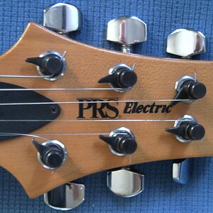 PRS CE24 Neck_front