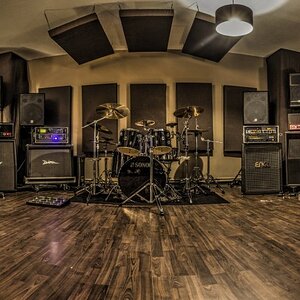 Studio Bild #01_tonemapped_1920