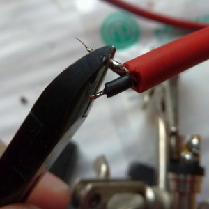 Schritt 12: Kabelvorbereitung zum Stecker Löten