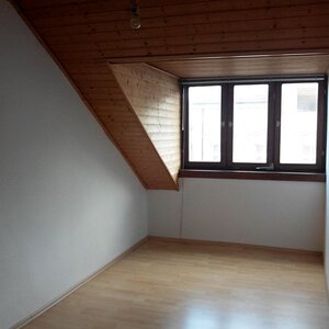 Richtung Fenster