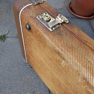 fender relic tweed case update