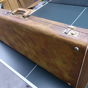 relic tweed case