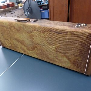 relic tweed case