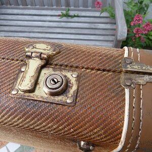 G&G tweed case relic