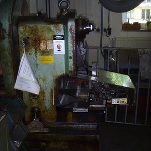 Excenterpresse für die Stimmplatten