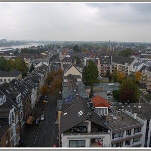 20161021_124800 MP P1280729 Turmaussicht Stromabwärts Bonn-Beuel