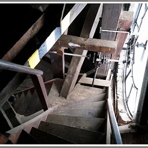 04-13 20161021_124334 Rsig Treppe T7 Vom Unteren Glockenboden Zur Spieltischstube Turmuhr