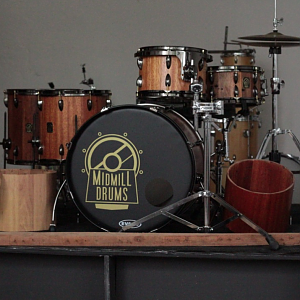 Midmill-Drums Recycling-Drumset aus alten Übersepaletten 1