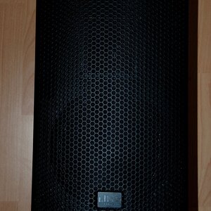 01 Front
