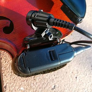 TBP06-per Klettband an Geigenmikrofonklemme