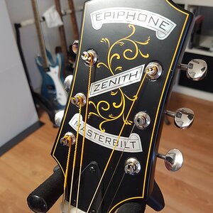 03-Kluson-3+3-Mechaniken-Safety-Posts-auf-Epiphone-Zenith