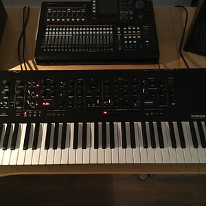 Korg Prologue 16