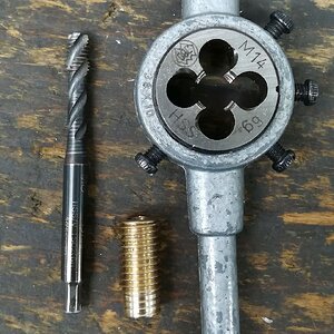 gedrehte 30mm-DiY-Einschraubhülse für Paulus M8 / M12