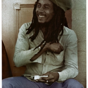425254~Bob Marley Posters[1]